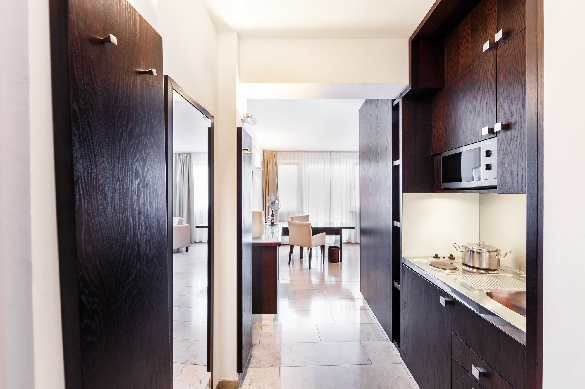 Burns Appartement Düsseldorf